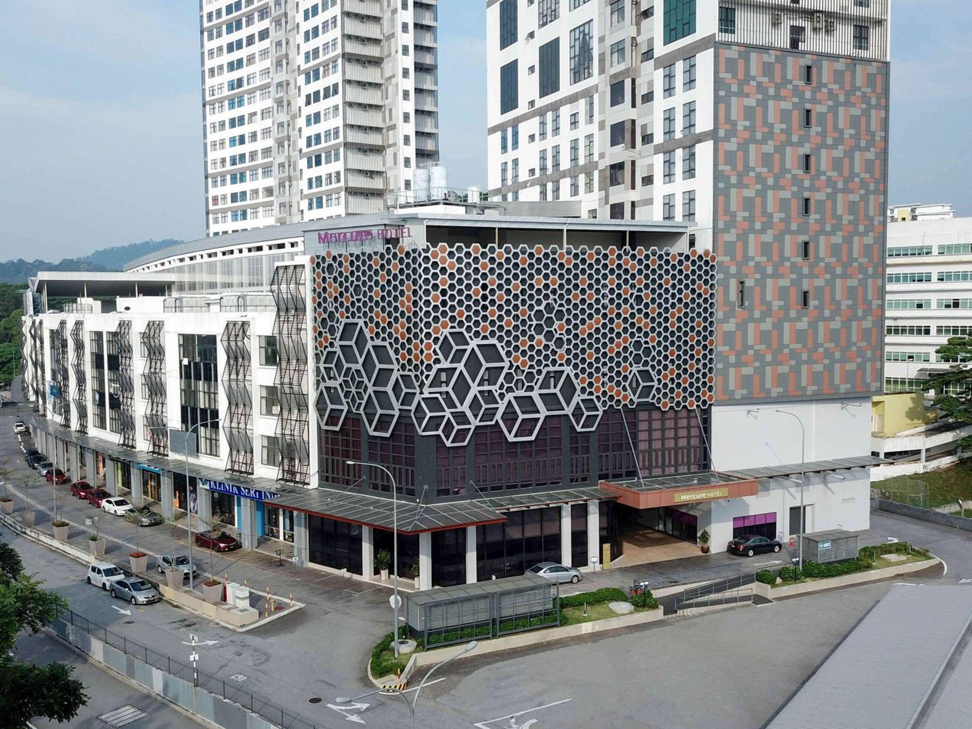 Hotel Mercure Selangor Selayang 4*